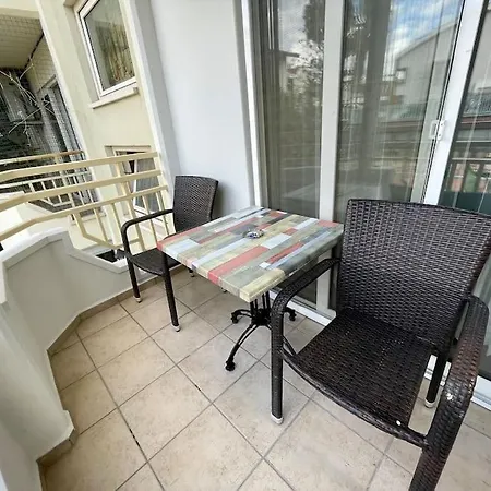 Apartment Port Side House *